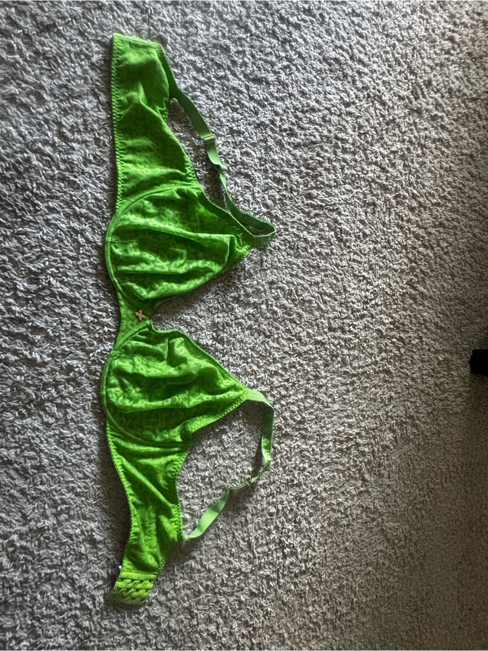 Savage X Fenty Bright Green Lace Underwire Bra